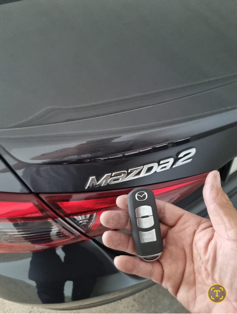 422453033_1780546652459899_3093064567876650655_n.jpg - รีโมท mazda2 skyactiv หายหมด ตามช่างมาบริการ รอรับตัวใหม่ไปใช้งานต่อได้เลยครับ | https://ช่างกุญแจนนทบุรีบางบัวทอง.com