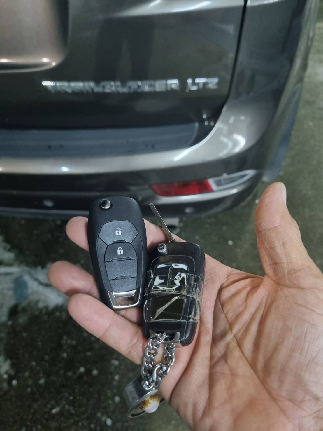 20 - https://ช่างกุญแจนนทบุรีบางบัวทอง.com | บริการงานกุญแจ ฉุกเฉิน 24 ชม. กุญแจรถยนต์ กุญแจบ้าน รีโมทรถยนต์ รีโมทรถมอเตอร์ไซค์ บริการในเขตพื้นที่ นนทบุรี บางบัวทอง บางใหญ่ ไทรน้อย รัตนาธิเบศร์ บางกรวย มีหน้าร้านชัดเจน